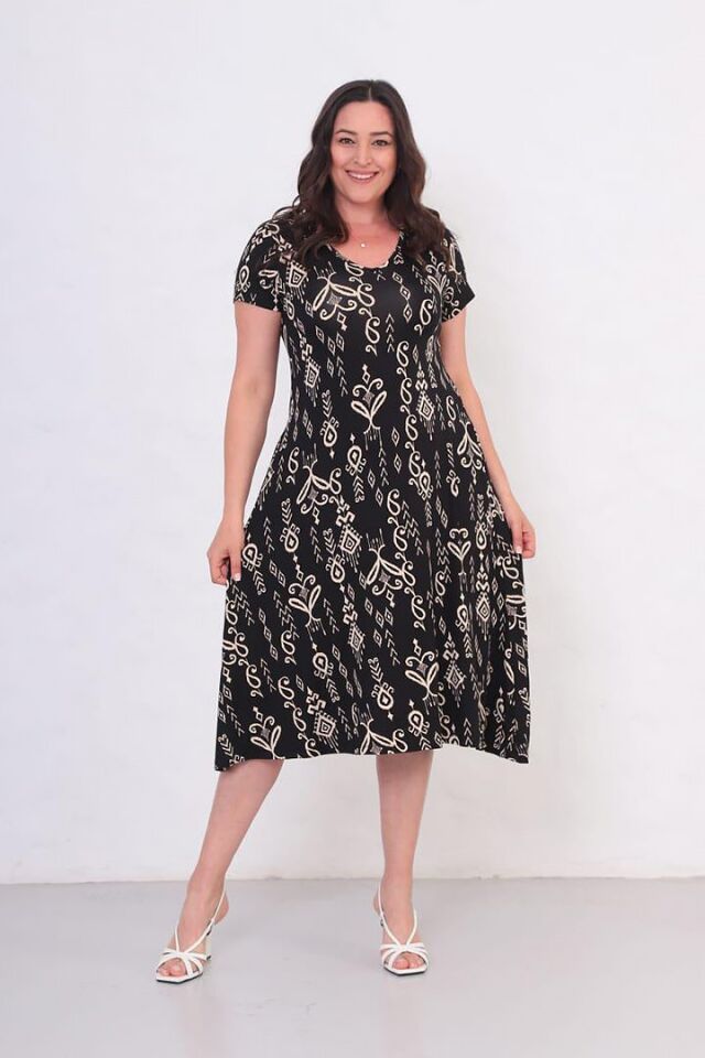 Büyük Beden Viskon V Yaka Desenli Elbise | Yan Cepli, Şık ve Rahat