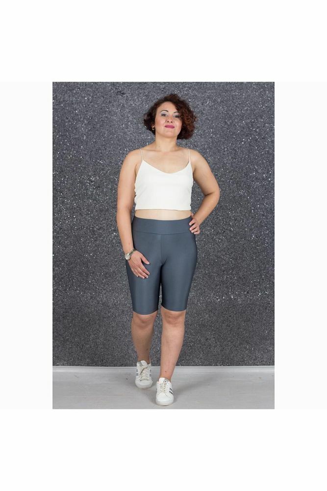 Büyük Beden Toparlayıcı Parlak Disko Şort Tayt Renkli Tm2175