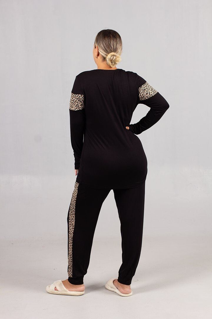 Büyük Beden Siyah Leopar Şeritli  Kadın Takım – Şık ve Rahat Ev Giyim