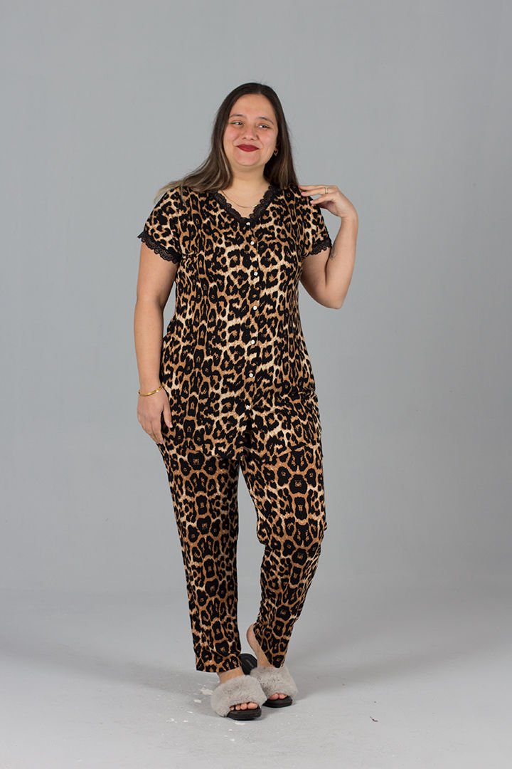 Büyük Beden Düğmeli Pijama Takım Leopar
