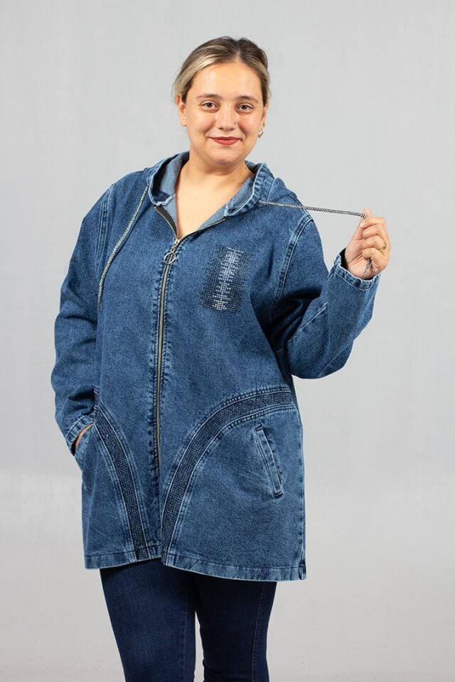 Büyük Beden Oval Taş İşlemeli Kot Mont | Kapşonlu ve Şık Tasarım