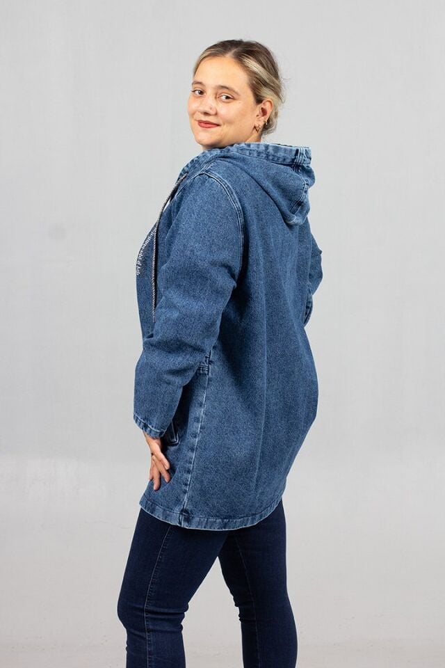 Büyük Beden Oval Taş İşlemeli Kot Mont | Kapşonlu ve Şık Tasarım