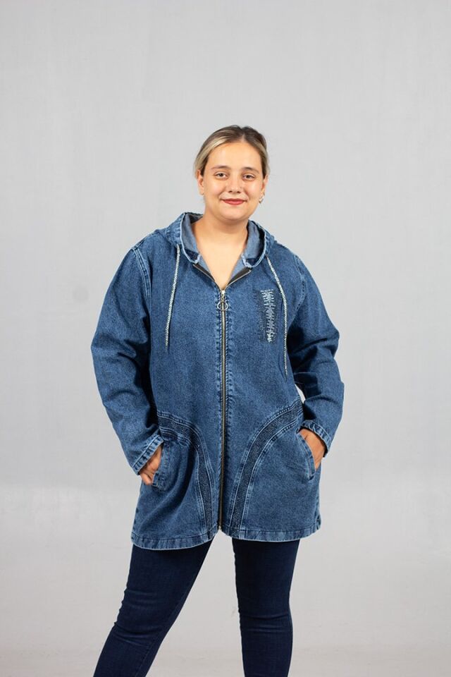 Büyük Beden Oval Taş İşlemeli Kot Mont | Kapşonlu ve Şık Tasarım