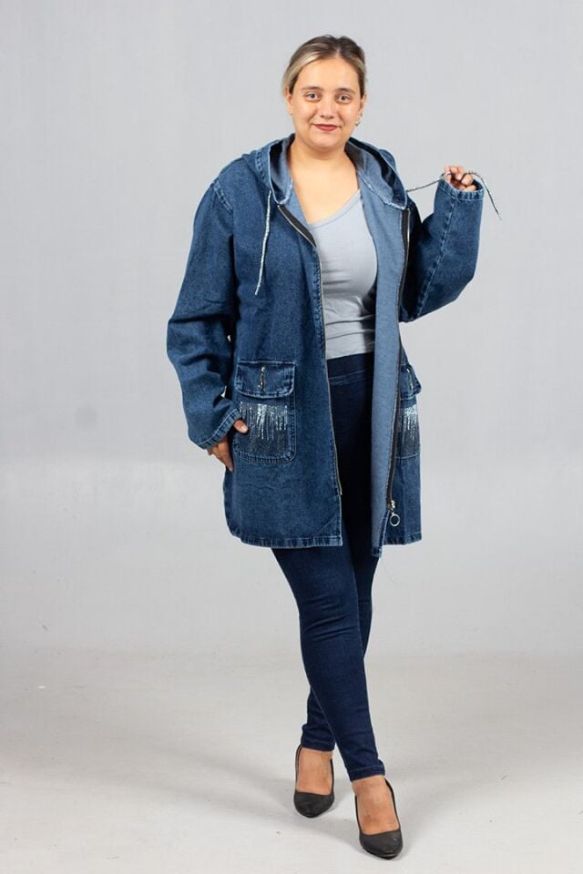 Büyük Beden Oval Taş İşlemeli Kot Mont | Kapşonlu ve Şık Tasarım