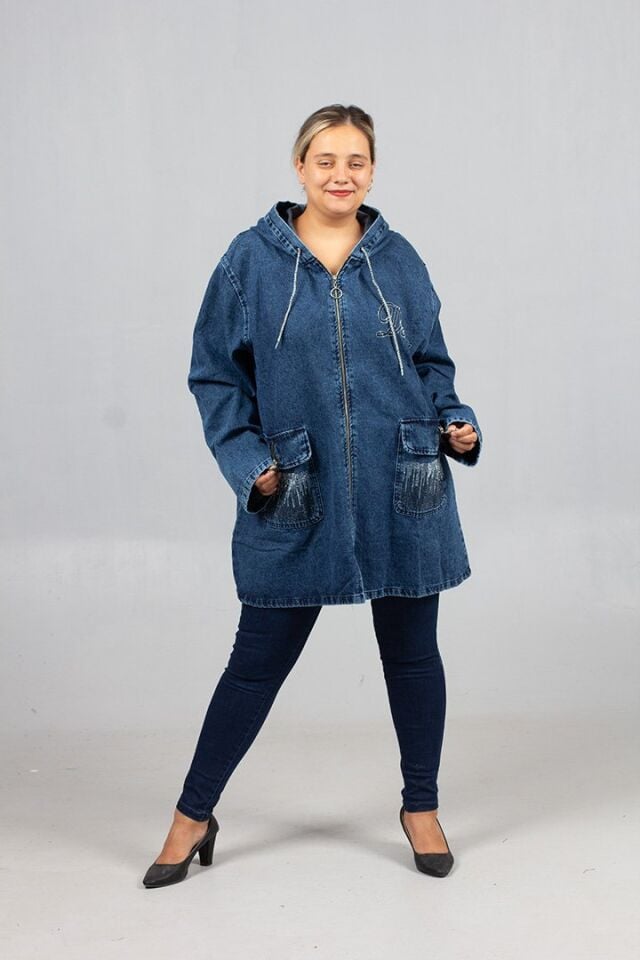 Büyük Beden Oval Taş İşlemeli Kot Mont | Kapşonlu ve Şık Tasarım