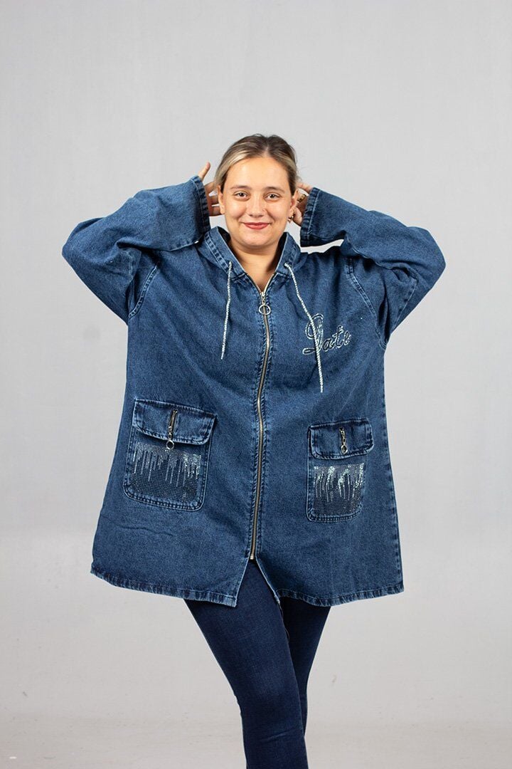 Tarzına Işıltı Kat! Cepleri Taş İşlemeli Battal Boy Kot Mont