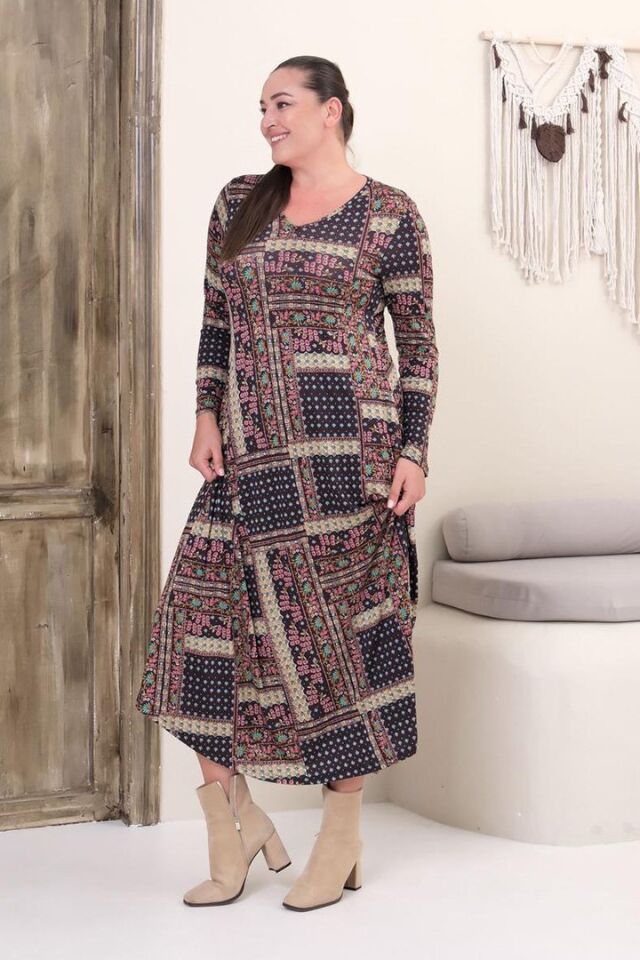 Büyük Beden Tam Boy V Yaka Otantik Desenli Viskon Likralı Uzun Kol Elbise