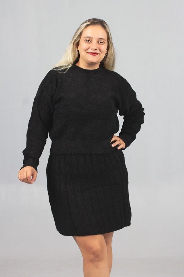 Standart ve Büyük Beden Siyah Triko Etek Kazak Takımı - En Yeni Moda