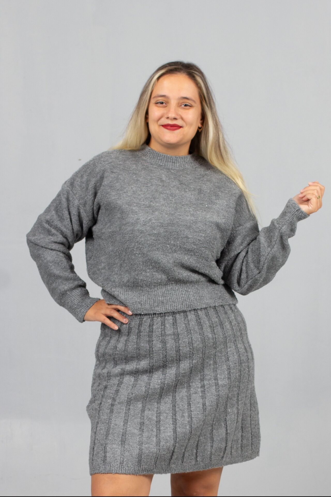 Sofistike Koyu Gri Triko Takım | 46 Bedene Kadar Asil Etek Kazak Kombini