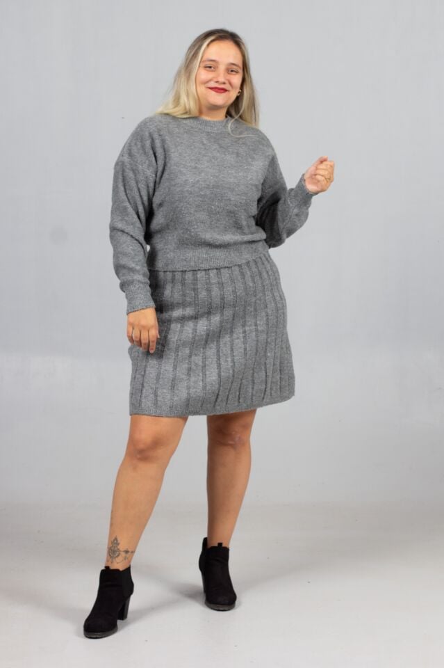 Sofistike Koyu Gri Triko Takım | 46 Bedene Kadar Asil Etek Kazak Kombini