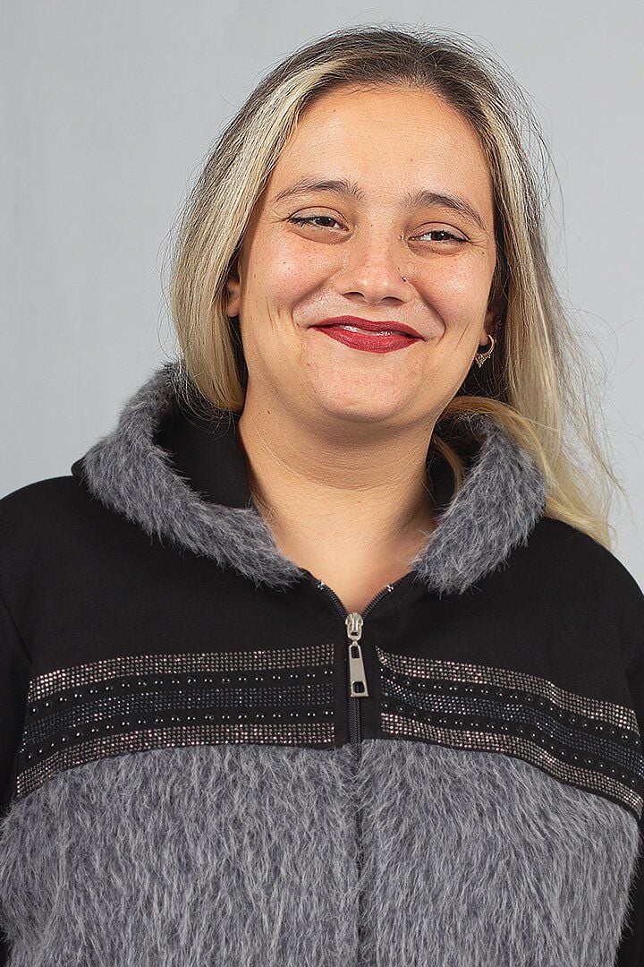 Büyük Beden Ön Kürk ve Taş İşlemeli Kapşonlu Mont