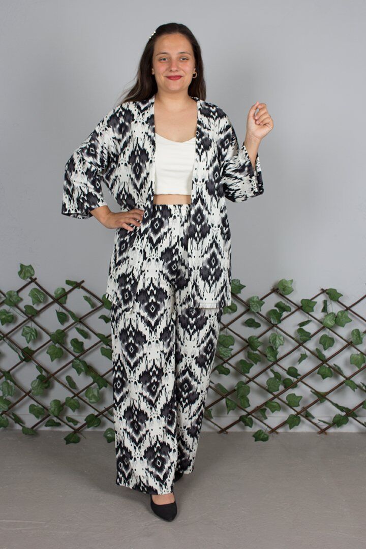 Büyük Beden Siyah Beyaz Desenli Kimono Pantolon Takım