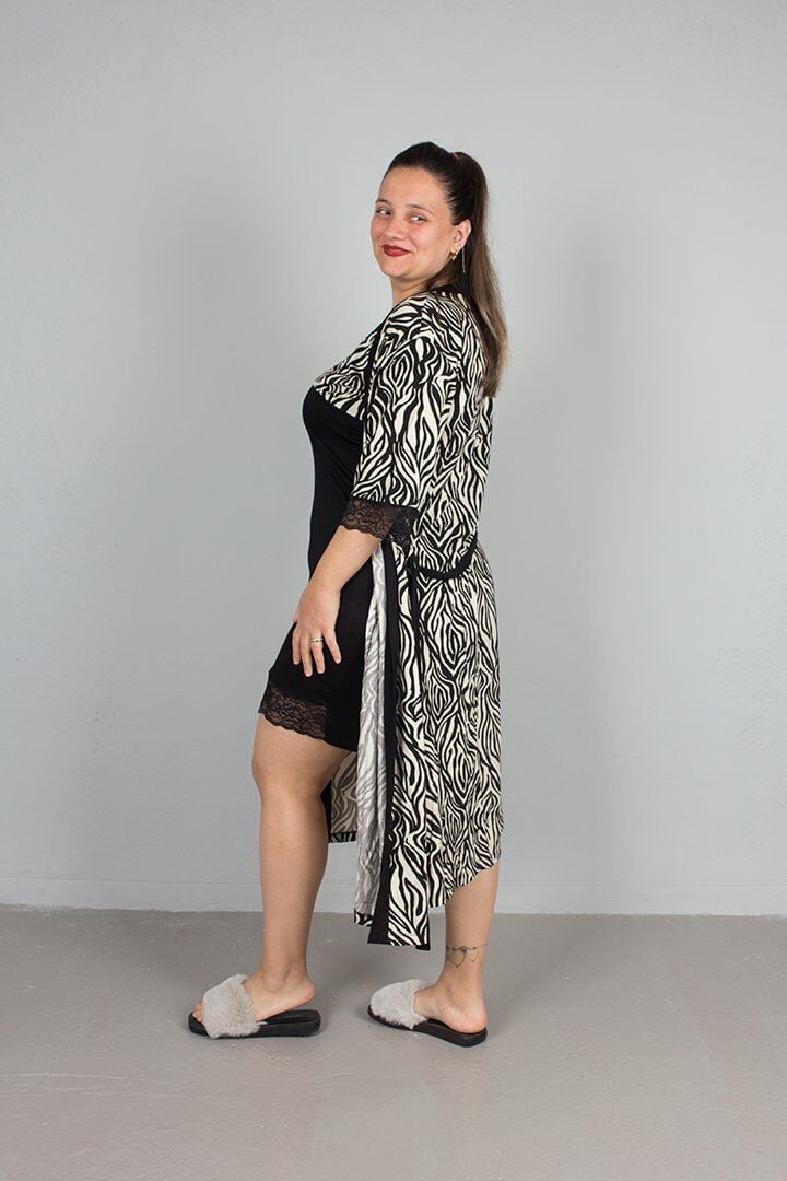 Büyük Beden Zebra Desen Sabahlıklı Gecelik