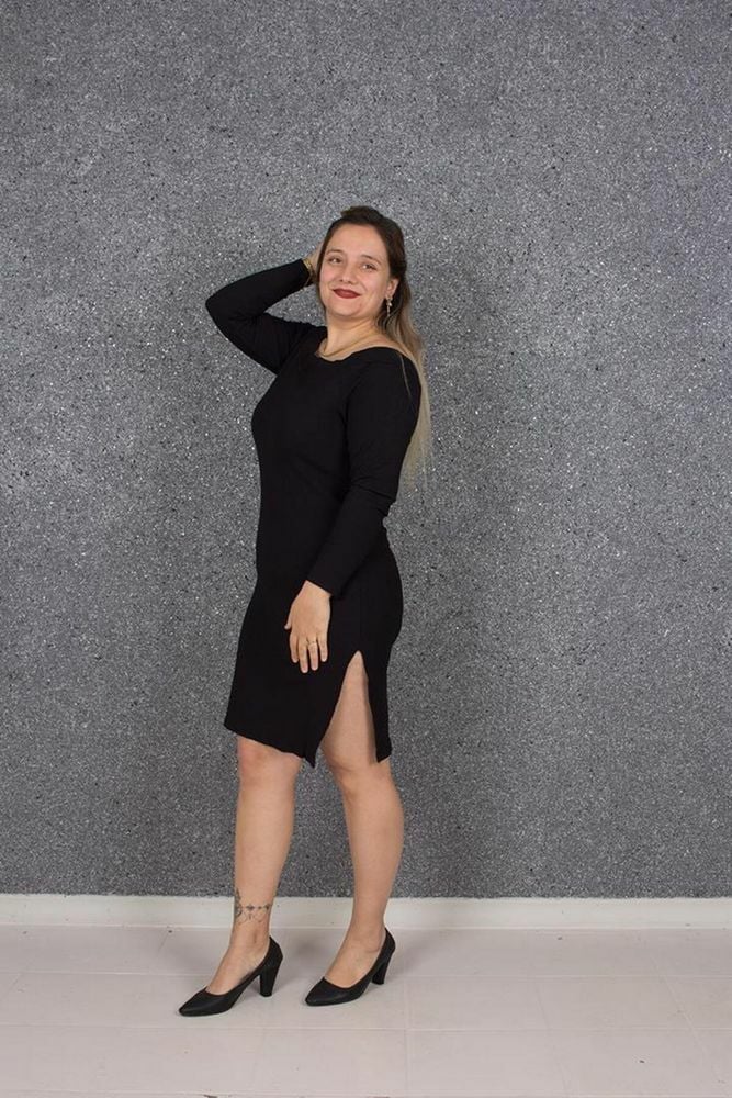 Büyük Beden Kadın Giyim Kayık Yaka Fitilli Tek Taraf Yırtmaçlı Büyük Beden Siyah Elbise