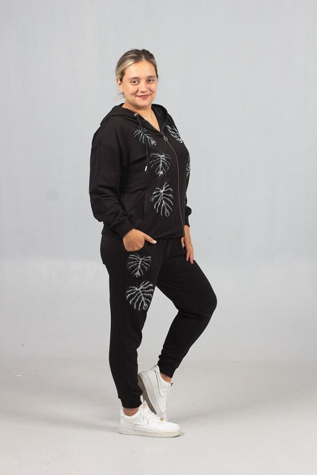 Kadın Taşlı Eşofman Takımı | Büyük Bedenlerde Işıltılı ve Rahat Şıklık