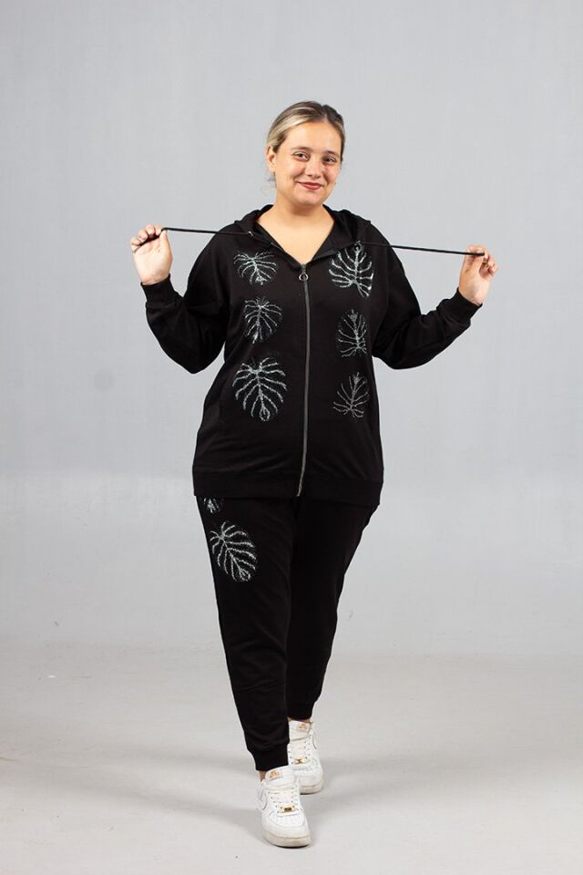 Kadın Taşlı Eşofman Takımı | Büyük Bedenlerde Işıltılı ve Rahat Şıklık