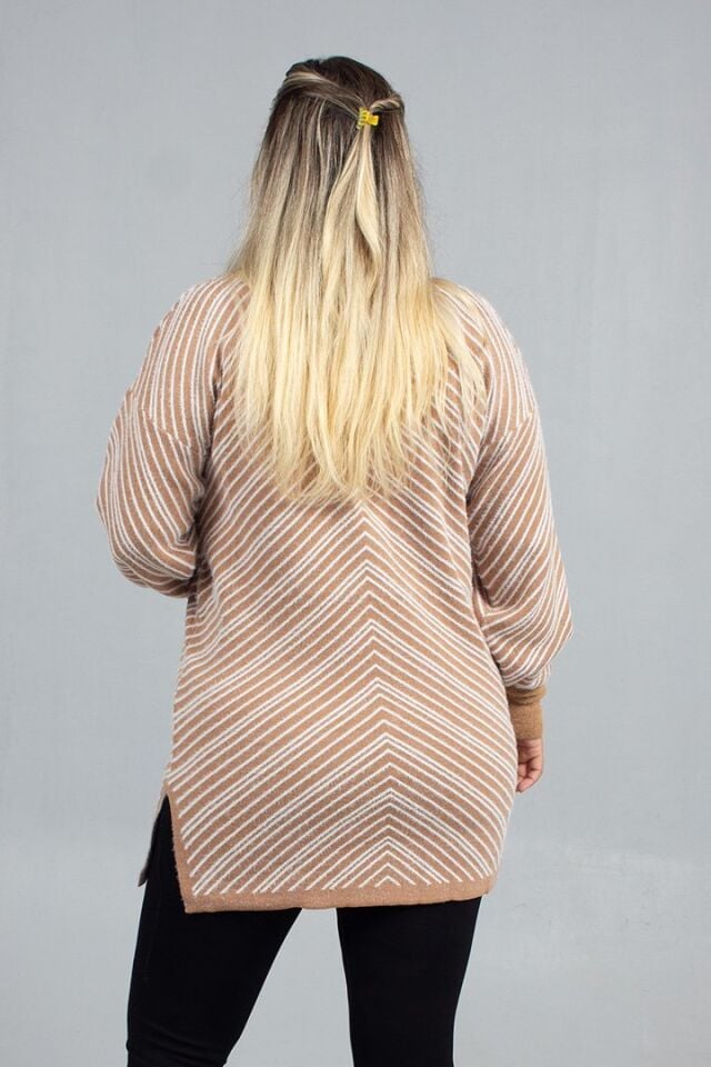 üğmeli Sakallı Triko Hırka Yumuşacık Dokulu Açık Kahverengi Şık ve Rahat 46 Bedene Kadar