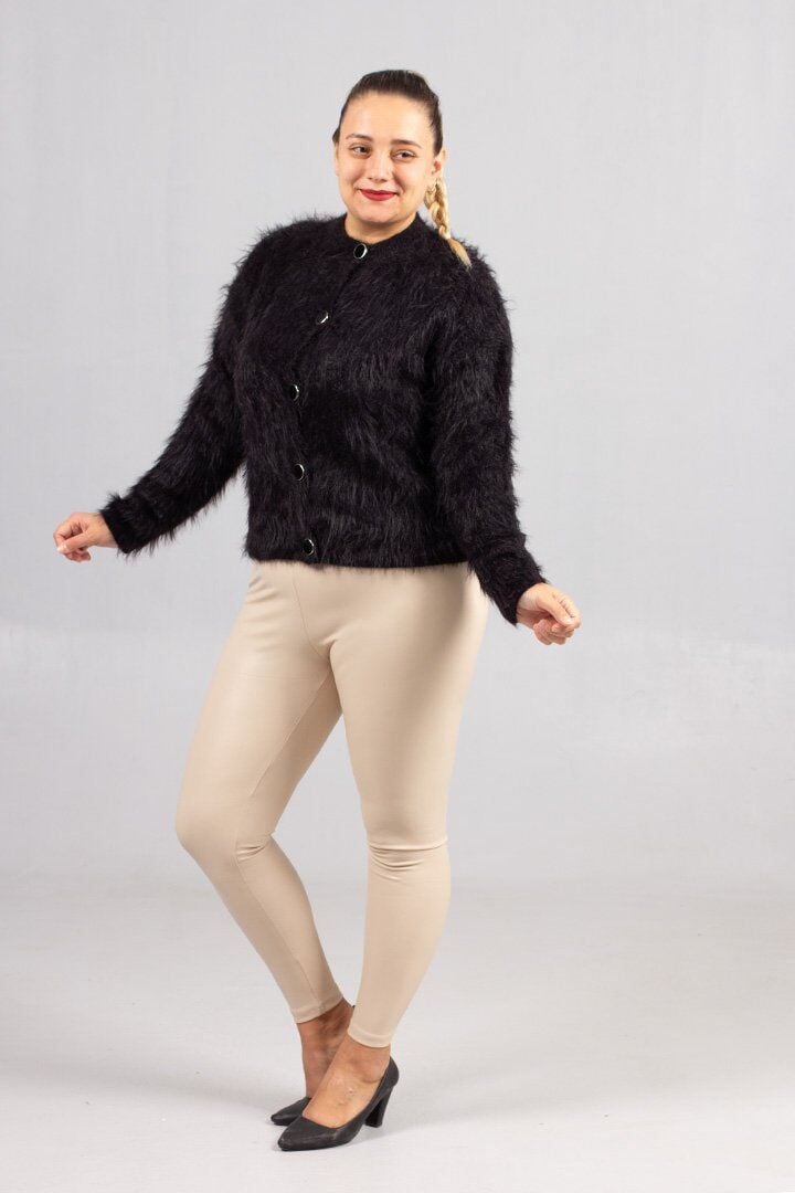 Siyah Sakallı Triko Hırka – Yumuşak Dokulu Kadın Hırka