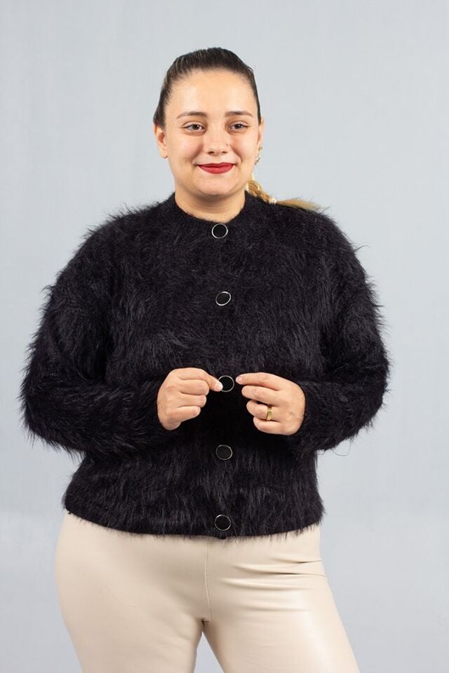 Siyah Sakallı Triko Hırka – Yumuşak Dokulu Kadın Hırka