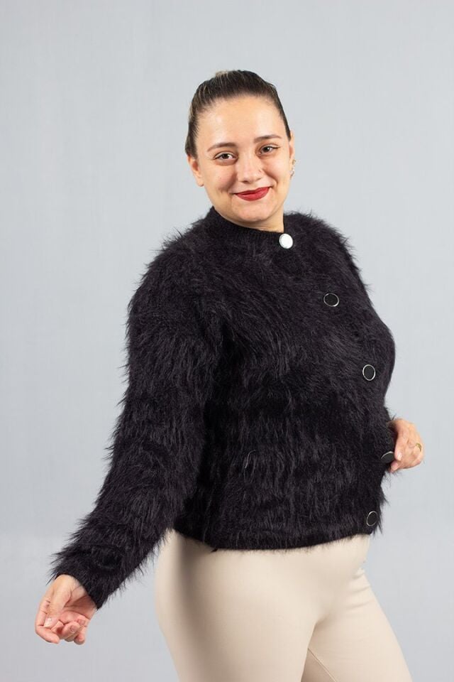 Siyah Sakallı Triko Hırka – Yumuşak Dokulu Kadın Hırka