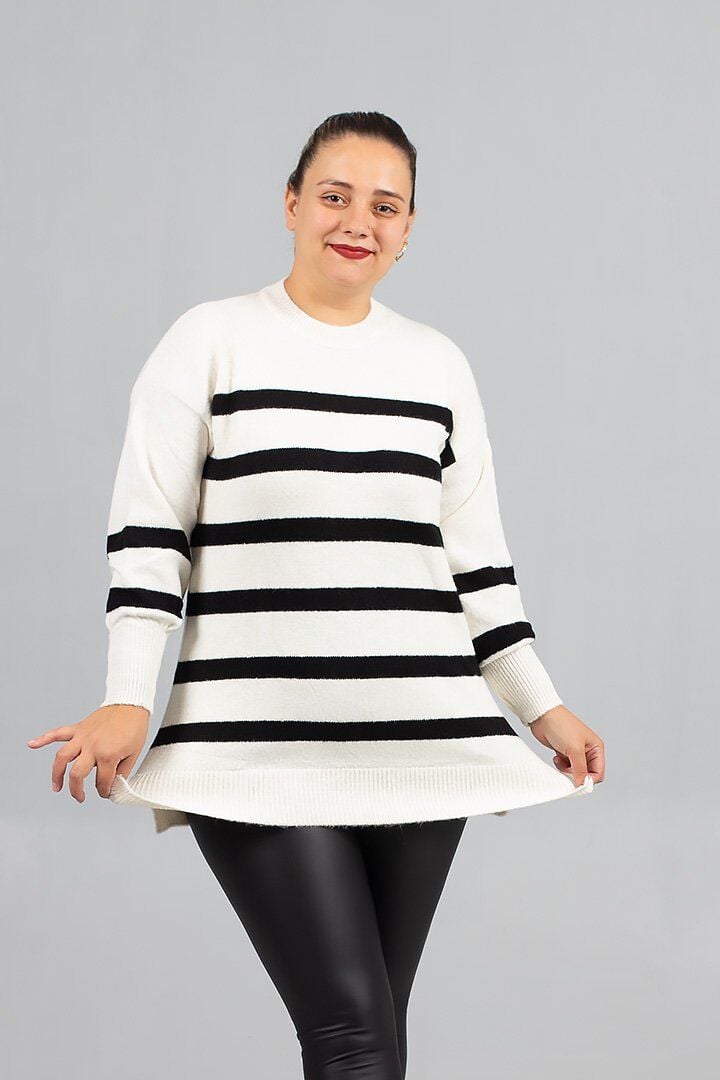 Yan Siyah Çizgili Sakallı Standart Triko | Büyük Beden Triko Kazak (40-46)