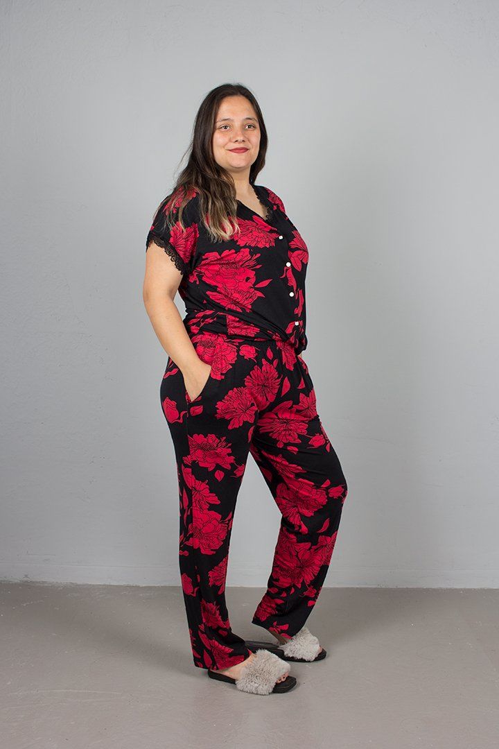 Büyük Beden Düğmeli Çiçek Desenli Pijama Takım