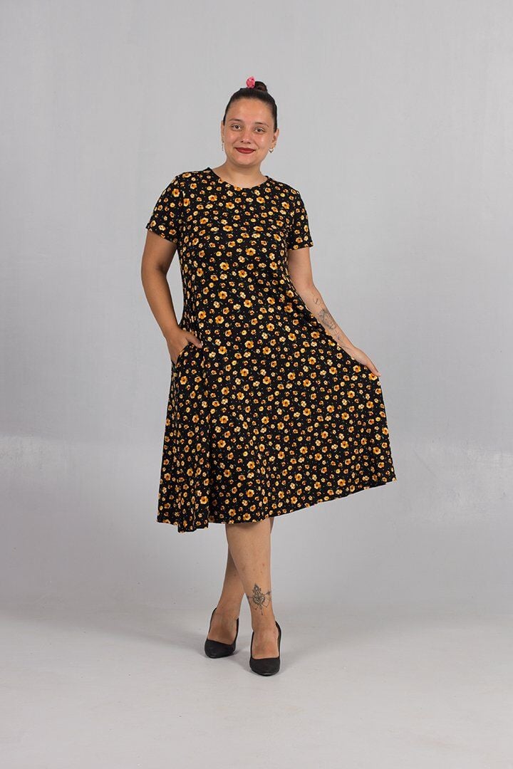 Büyük Beden Bisiklet Yaka Çiçek Desenli Rahatlığın Şıklıkla Buluştuğu Nokta!