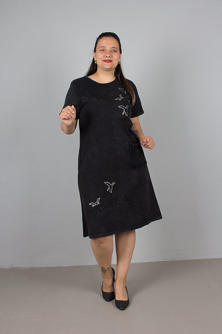 Büyük Beden Yıkamalı Pamuklu Siyah Elbise – Kelebek Taş Baskılı