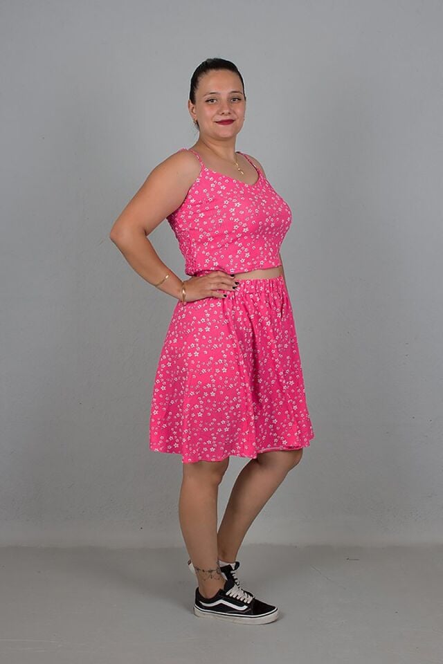 Büyük Beden Askılı Sırt Lastikli Crop Etek Pembe Takım