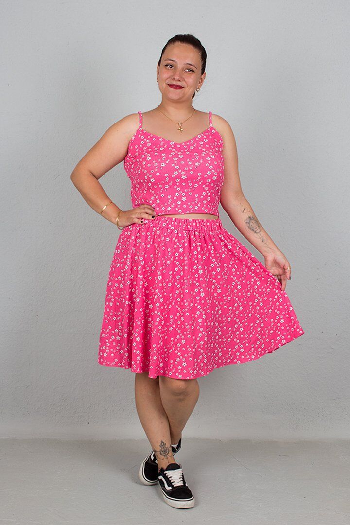 Büyük Beden Askılı Sırt Lastikli Crop Etek Pembe Takım