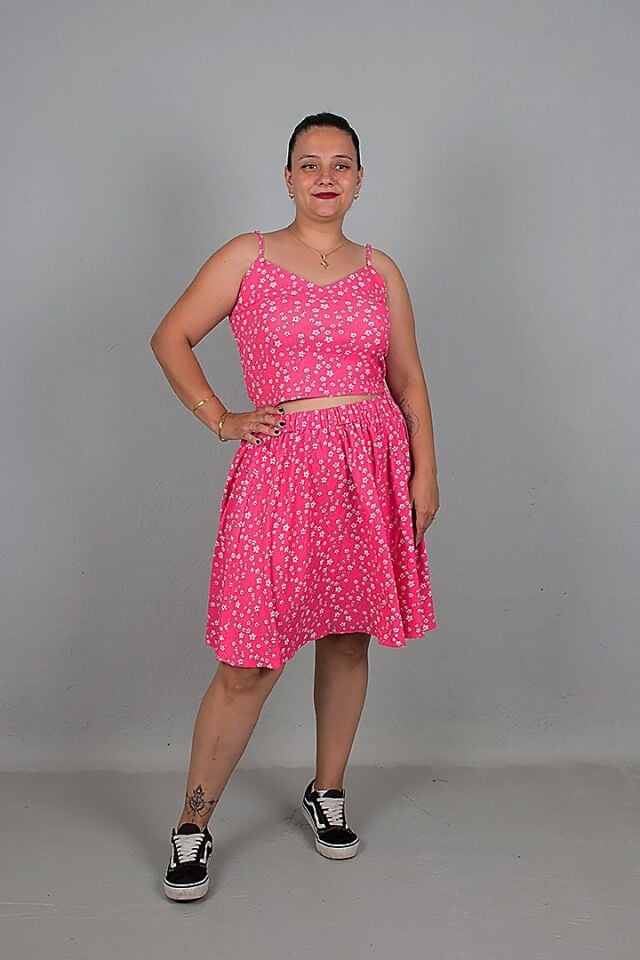 Büyük Beden Askılı Sırt Lastikli Crop Etek Pembe Takım