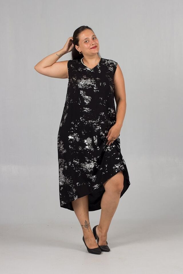 Yaldızlı Pamuk Şık ve Hafif Yaldızlı Kolsuz Elbise