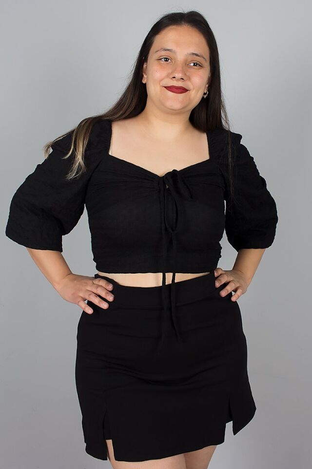 Büyük Beden Tarzın Zirvesi! Kare Yaka Krep Crop