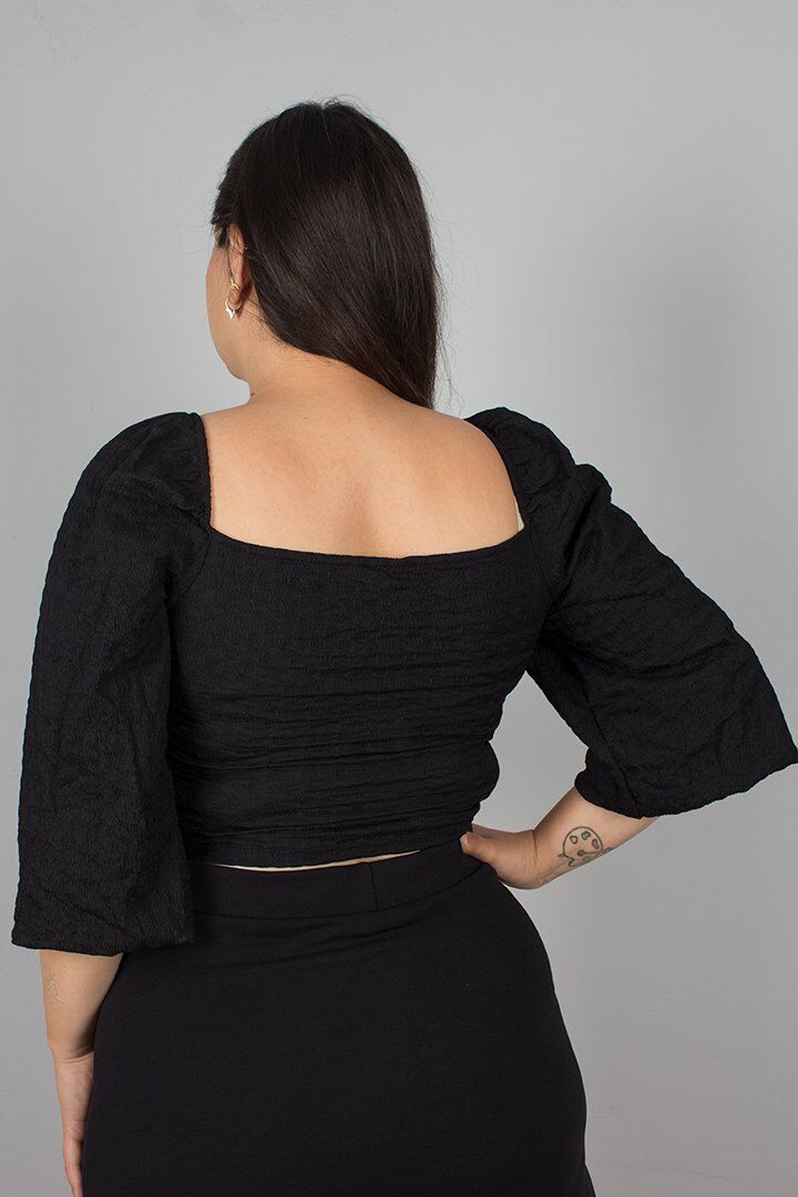 Büyük Beden Tarzın Zirvesi! Kare Yaka Krep Crop