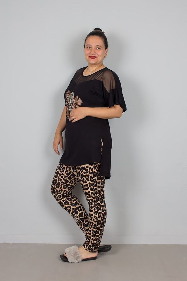 Leopar Şıklığıyla Rahatlık Buluştu! Büyük Beden Tüllü Viskon Pijama Takım