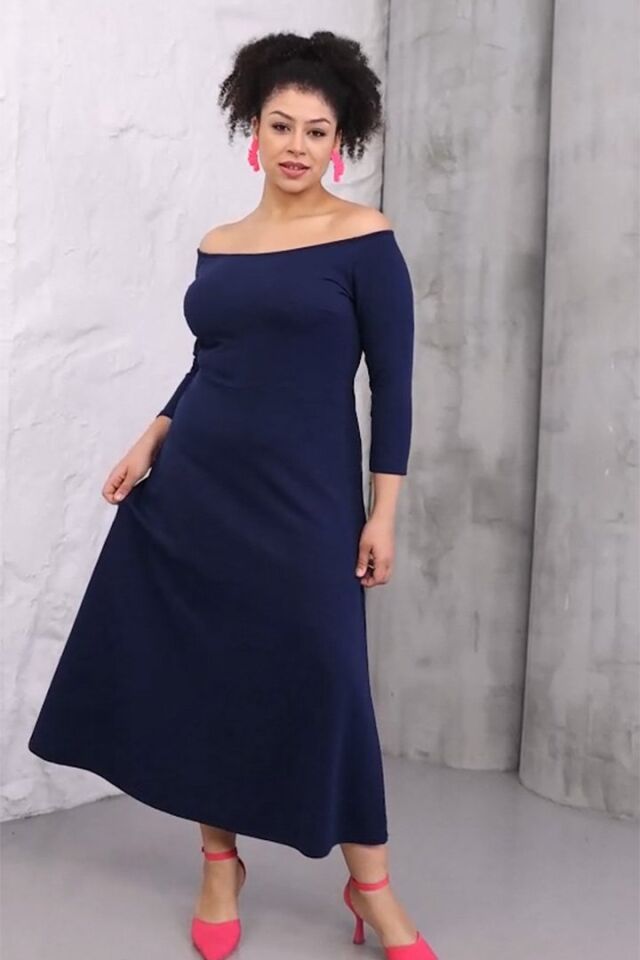 Ofis ve Davet Şıklığı: Lacivert Truvakar Kol Büyük Beden Elbise