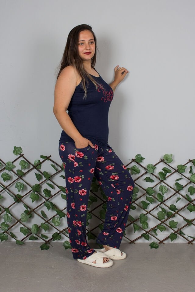 Büyük Beden Ayarlanabilir Askılı Çiçek Desenli Likralı Yumuşak Pijama Takımı