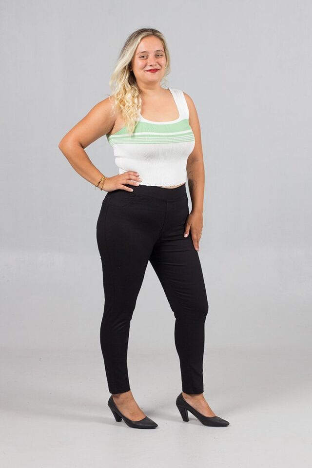 Siyahın Asaleti Büyük Beden Arka Cepli Likralı Tayt Kot ve Pantolon