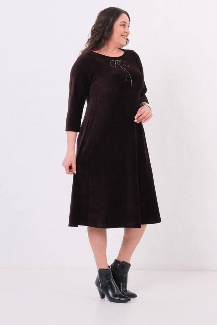 Büyük Beden Fitilli Penye Kadife Midiboy Elbise Kahverengi Likralı Şık ve Rahat