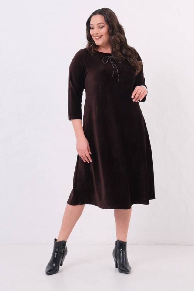 Büyük Beden Fitilli Penye Kadife Midiboy Elbise Kahverengi Likralı Şık ve Rahat