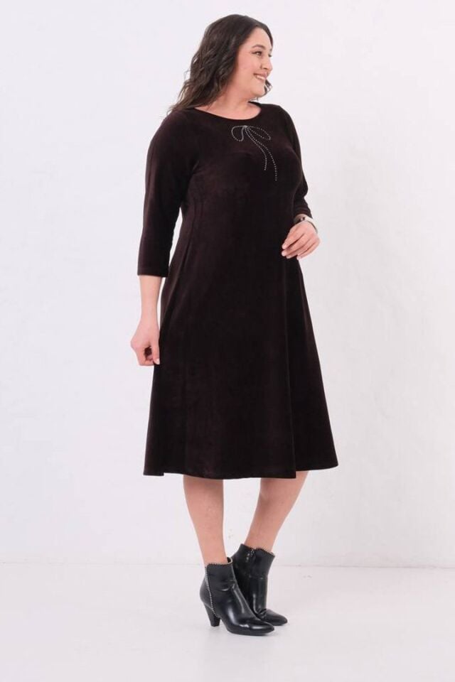 Büyük Beden Fitilli Penye Kadife Midiboy Elbise Kahverengi Likralı Şık ve Rahat