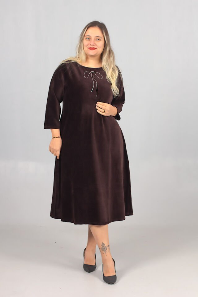 Büyük Beden Fitilli Penye Kadife Midiboy Elbise Kahverengi Likralı Şık ve Rahat