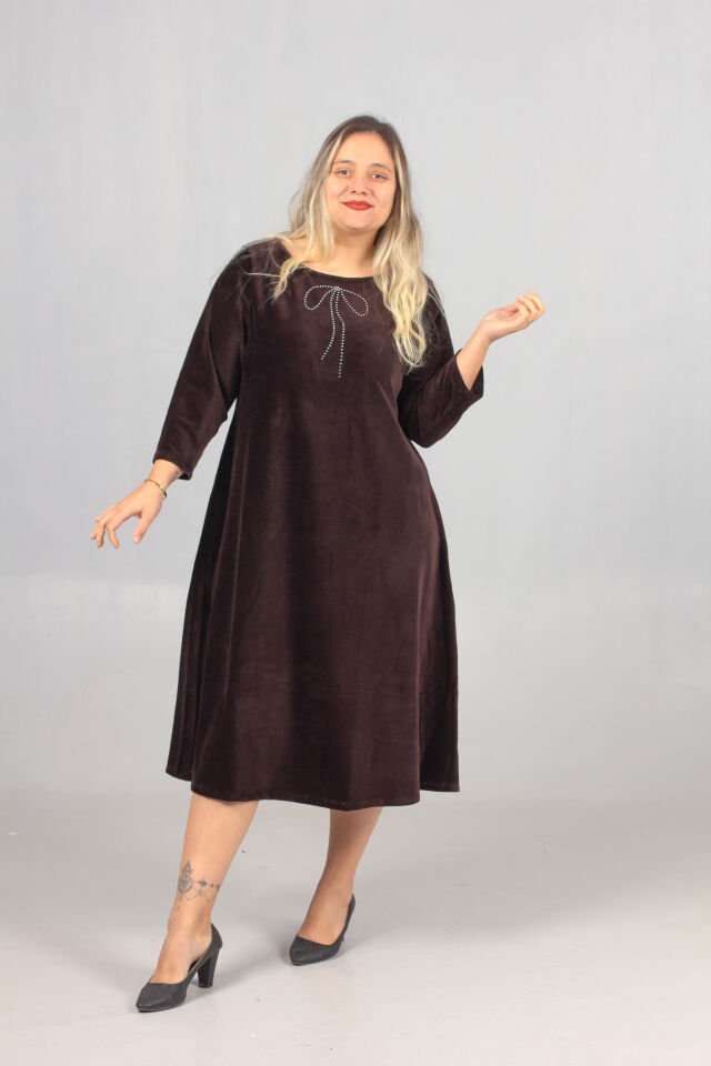 Büyük Beden Fitilli Penye Kadife Midiboy Elbise Kahverengi Likralı Şık ve Rahat