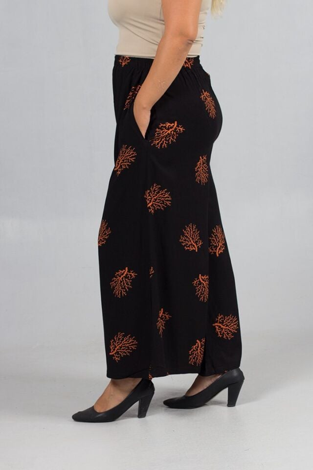 Büyük Beden Kahverengi Desenli Bol Paça Dokuma Viskon Pantolon – Yüksek Bel, Lastikli