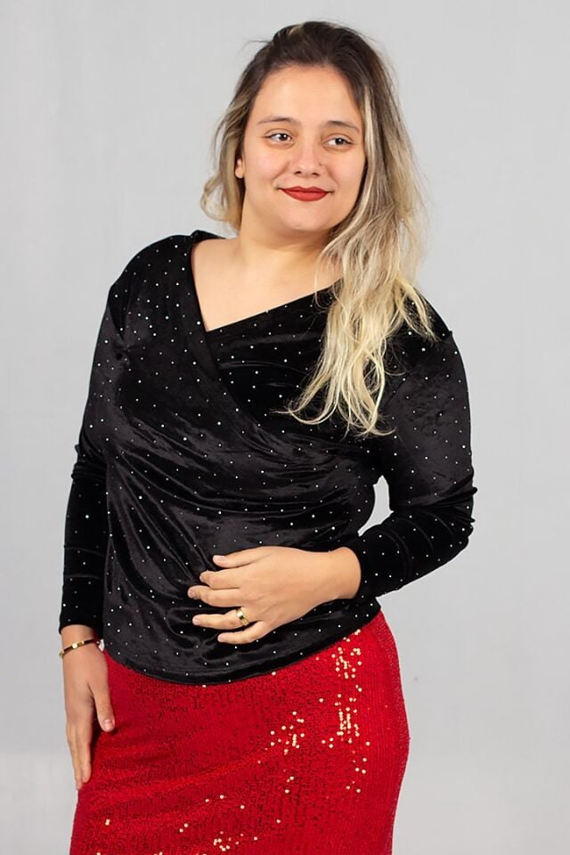 Büyük Beden Kruvaze Yaka Taşlı Kadife Bluz 42-50 Beden Şık ve Genç Model