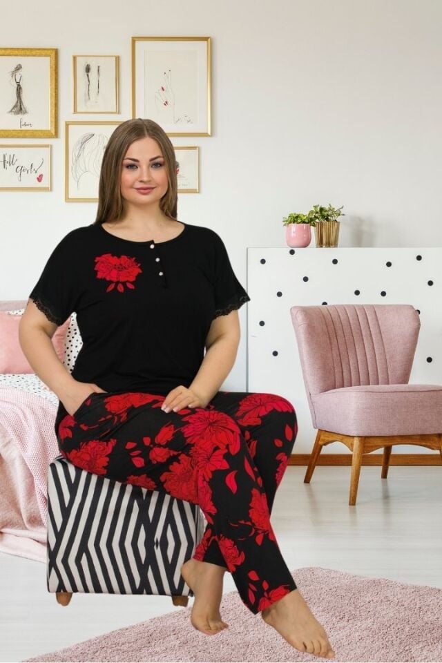 Büyük Beden Siyah Çiçek Desenli Likralı Viskon Penye Pijama Takımı