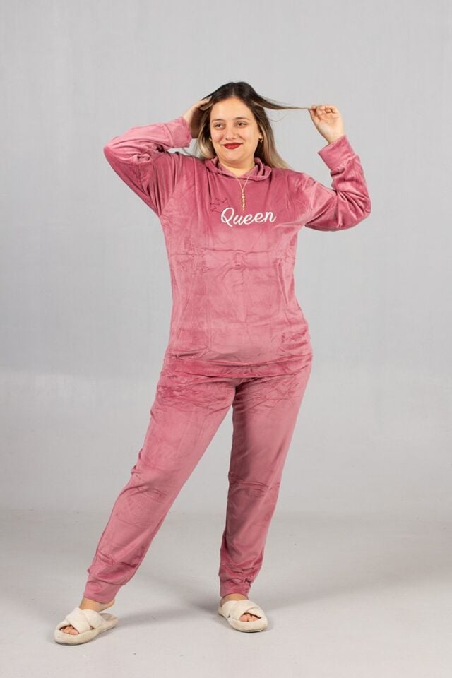 Premium Kalite Kapşonlu Pembe Kadife Takım – 44-54 Beden Arası Şık ve Rahat Kadın Takım