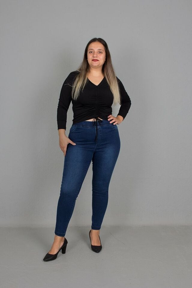 Büyük Beden Ön Büzgülü Micro Kumaş Bluz Siyah siyah - 42