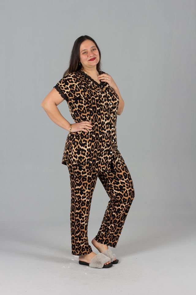 Büyük Beden Düğmeli Pijama Takım Leopar