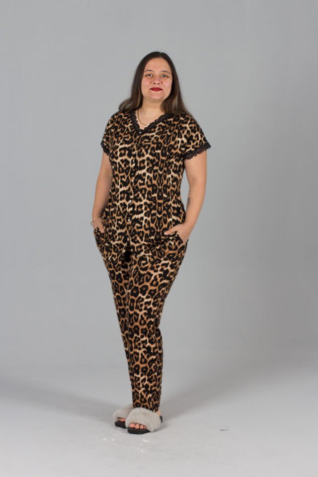 Büyük Beden Düğmeli Pijama Takım Leopar